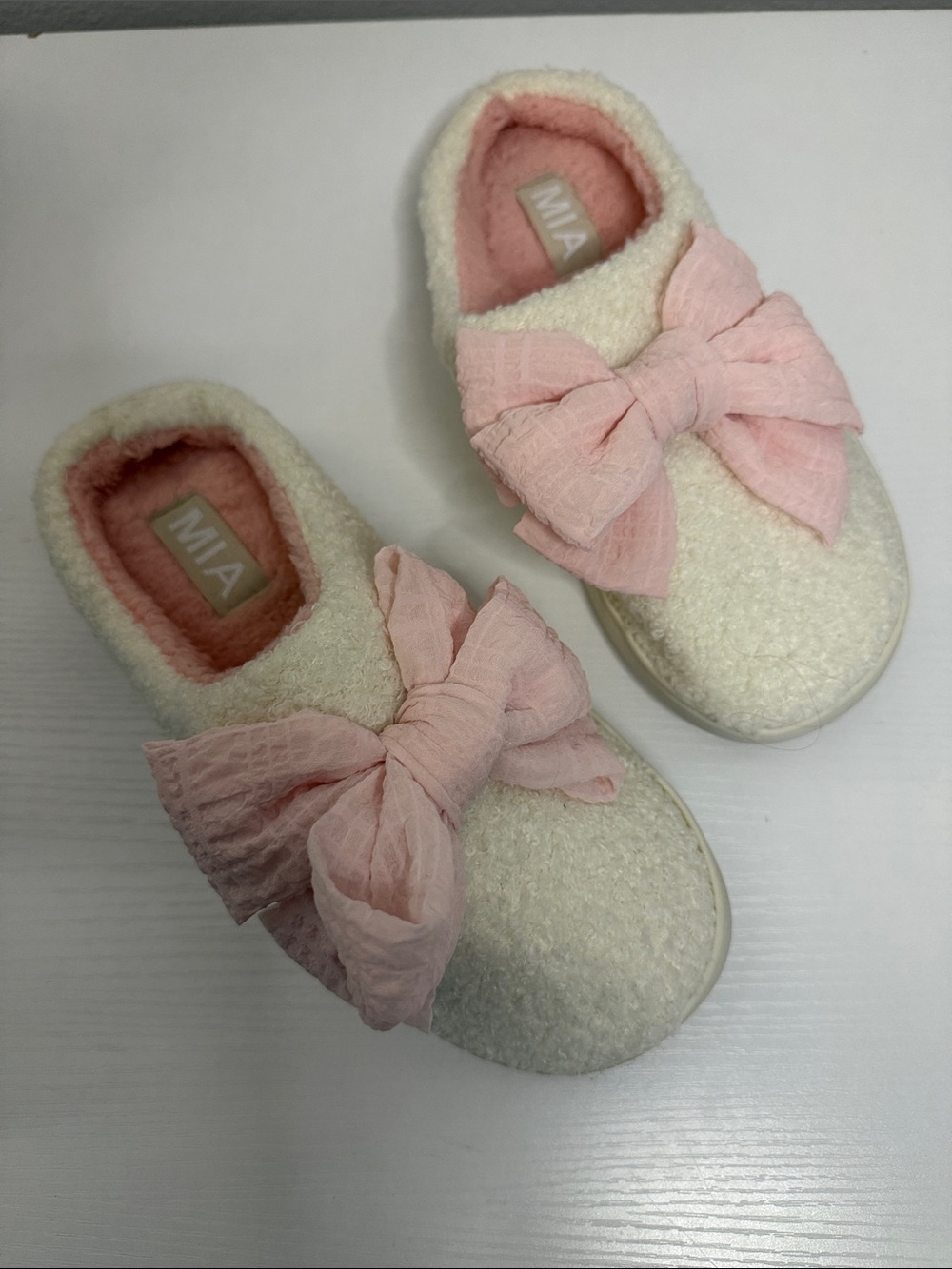 MIA Cream Slip-On Slippers with Pink Bow